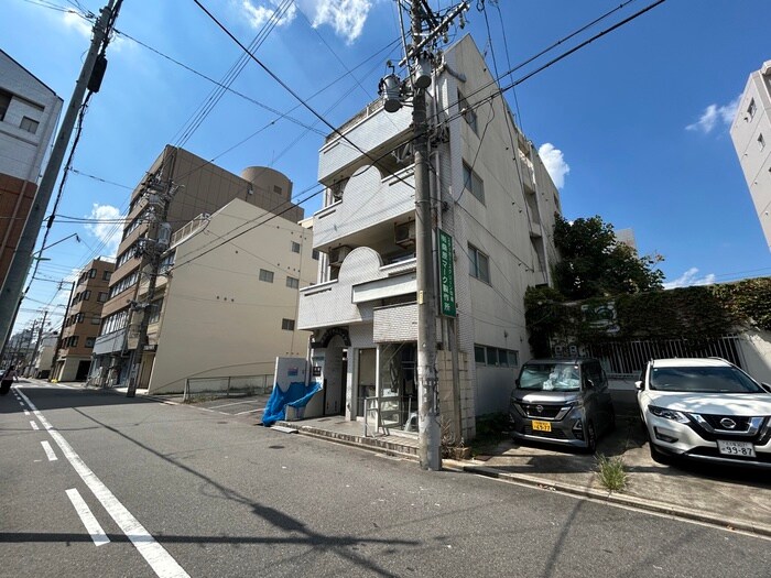 新栄ロイヤルハイツの物件外観写真