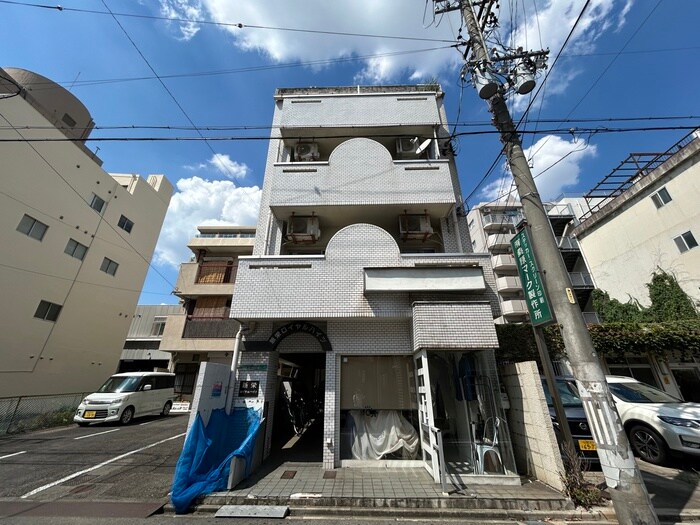 新栄ロイヤルハイツの物件外観写真