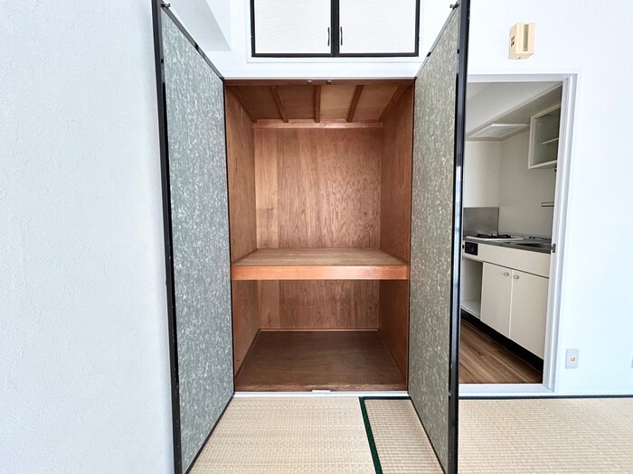 新栄ロイヤルハイツの物件内観写真