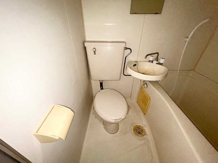 新栄ロイヤルハイツの物件内観写真