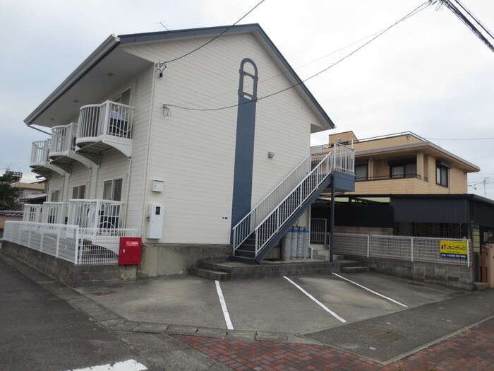 サープラスワン前西の物件外観写真