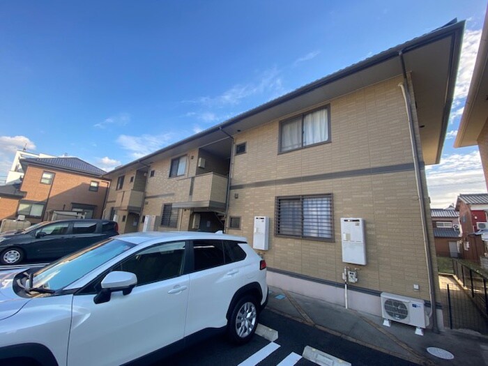 エントピアの物件外観写真