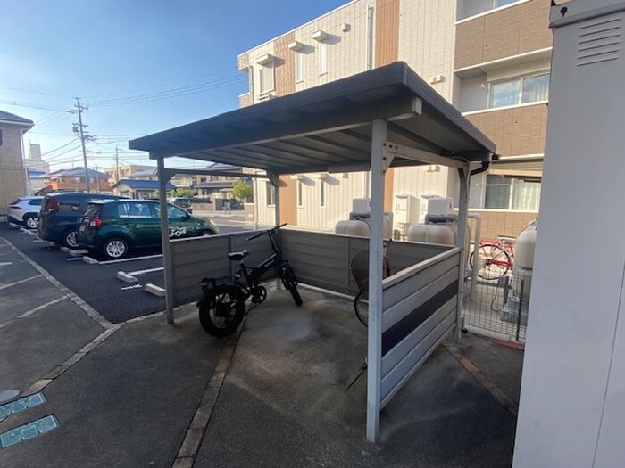 エントピアの物件外観写真