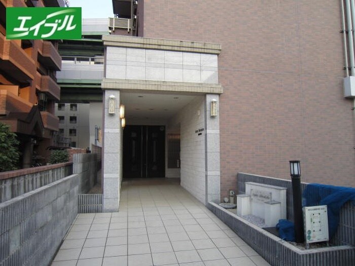 アゲ－ト白壁の物件外観写真