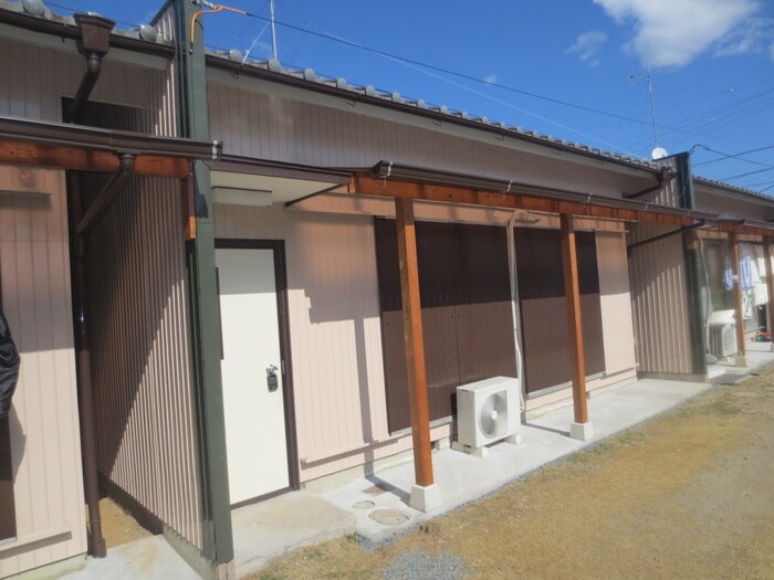 六軒屋町5丁目貸家の物件外観写真