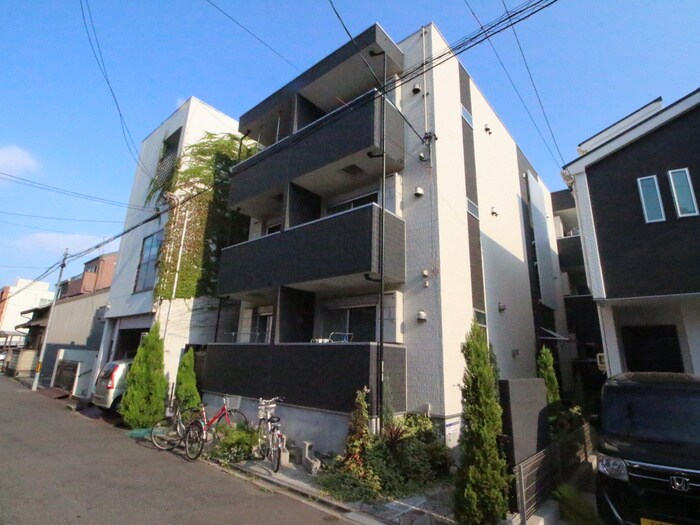 トロワ・浄心の物件外観写真