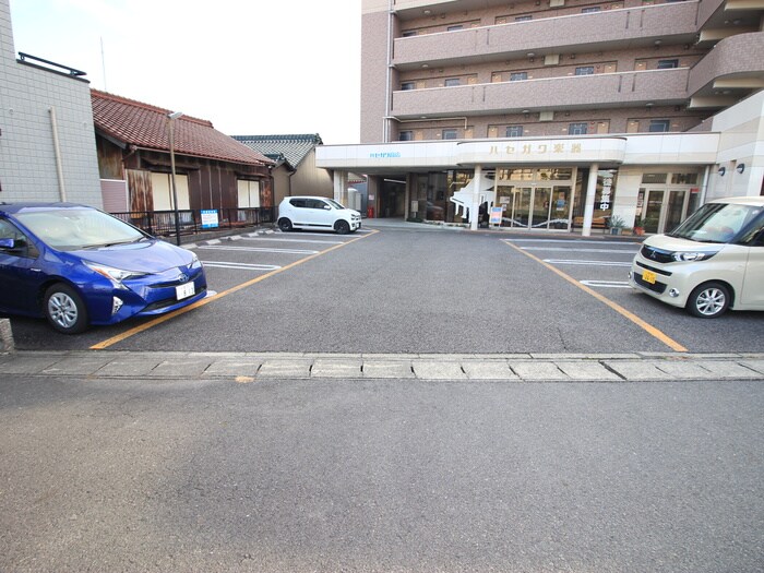 レイクワンの物件外観写真