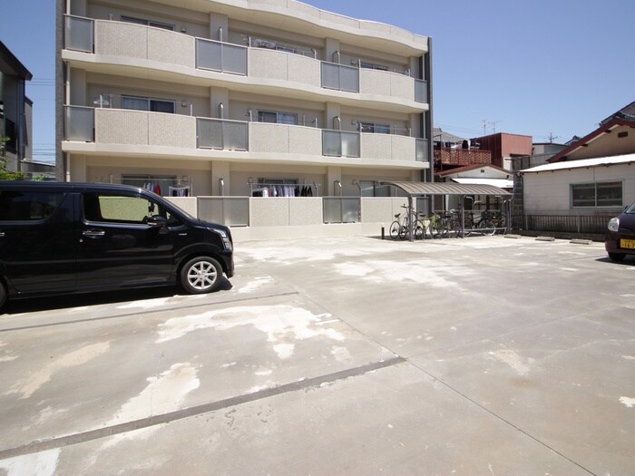 ヒルズ楠南棟の物件外観写真