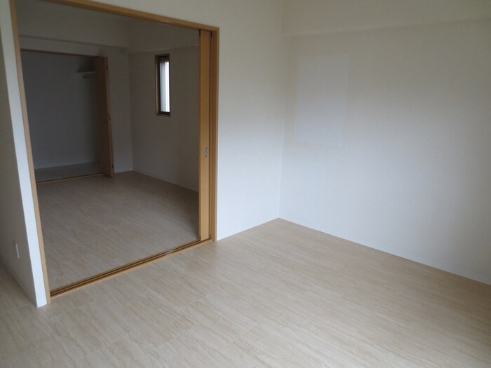 ヒルズ楠南棟の物件内観写真