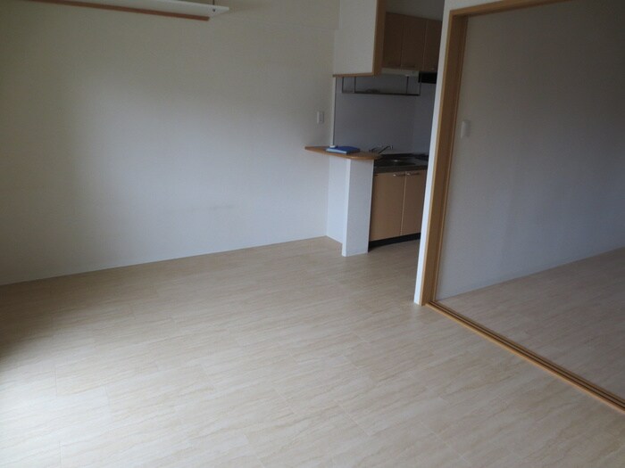 ヒルズ楠南棟の物件内観写真