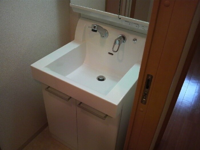 ヒルズ楠南棟の物件内観写真