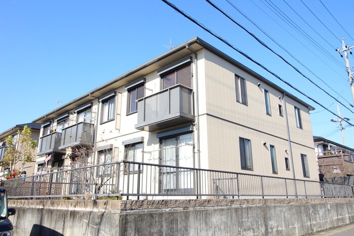 ガーデンコート出川　Ｃ棟の物件外観写真