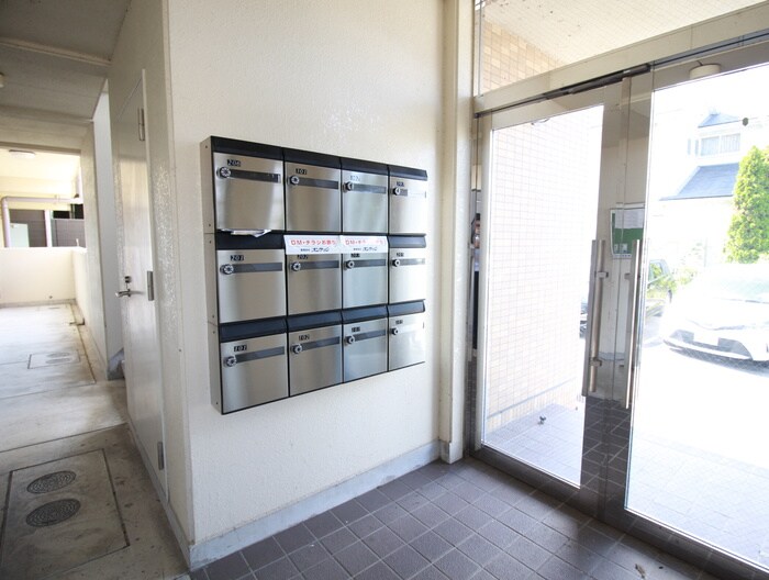 レントリアノンの物件外観写真