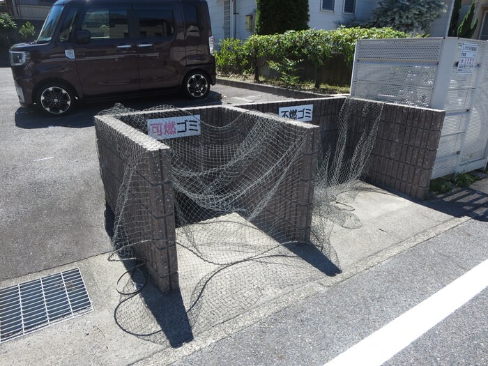 レントリアノンの物件外観写真