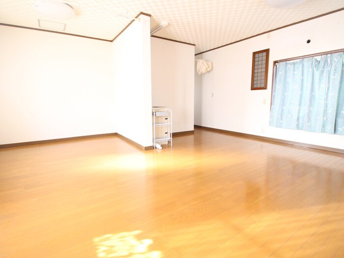 大島町貸家の物件内観写真