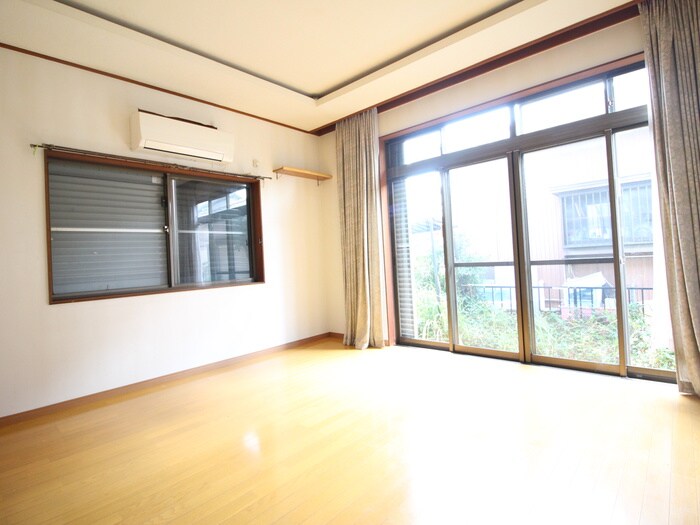 大島町貸家の物件内観写真