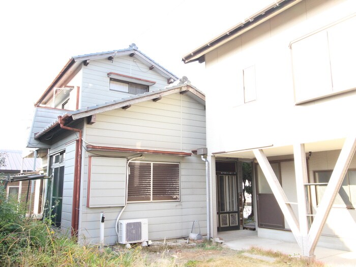 大島町貸家の物件外観写真