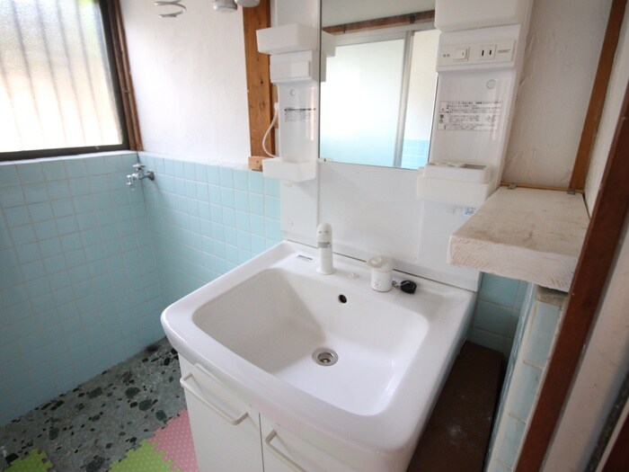 大島町貸家の物件内観写真