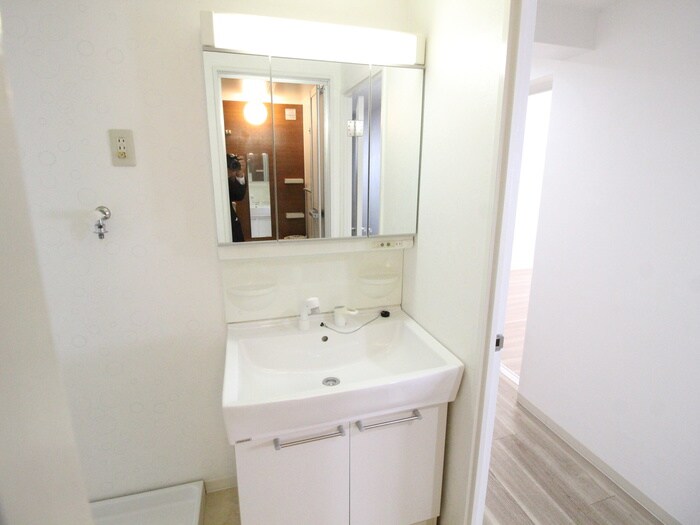 フロ－ラ八幡山の物件内観写真