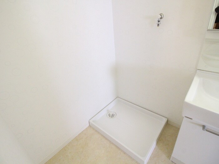 フロ－ラ八幡山の物件内観写真