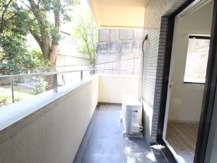 フロ－ラ八幡山の物件内観写真