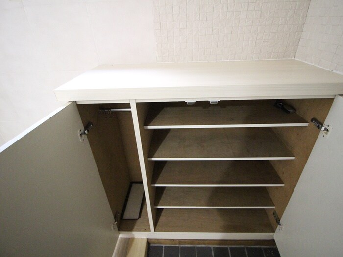 フロ－ラ八幡山の物件内観写真