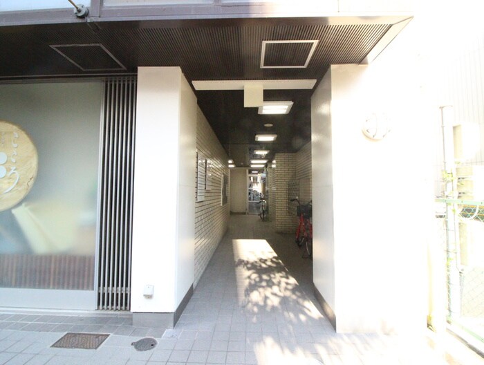 愛協ビルの物件外観写真