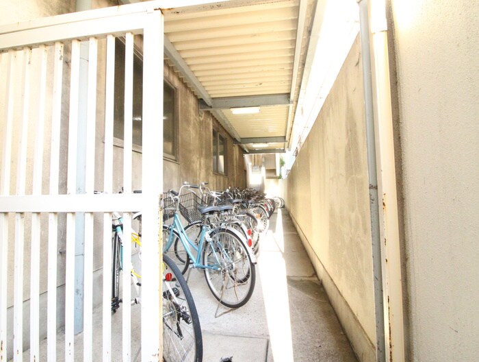 愛協ビルの物件外観写真