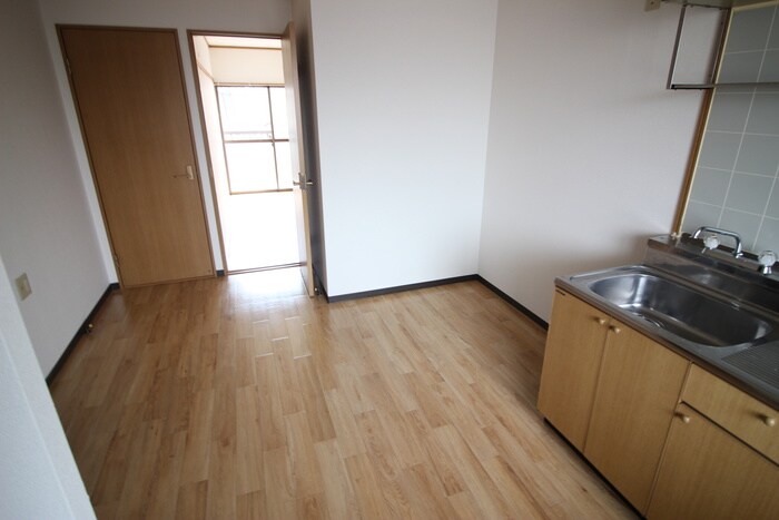 レジデンス栗島の物件内観写真