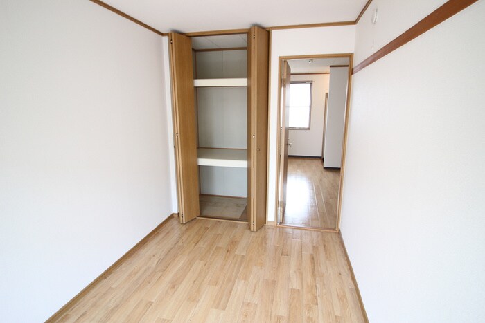 レジデンス栗島の物件内観写真