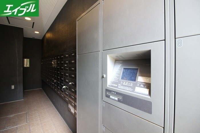 レジディア鶴舞の物件外観写真