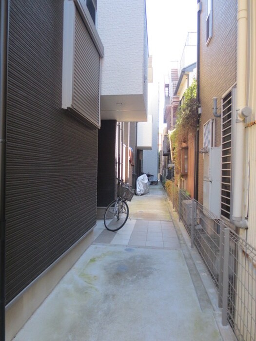 ア－クラヴィ－タの物件外観写真