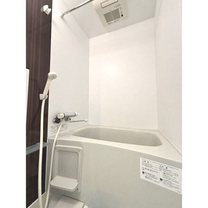 ハーモニーテラス靖国町の物件内観写真