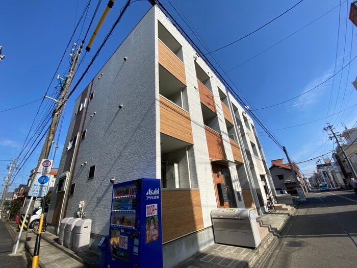 メゾン　アヴェニールの物件外観写真