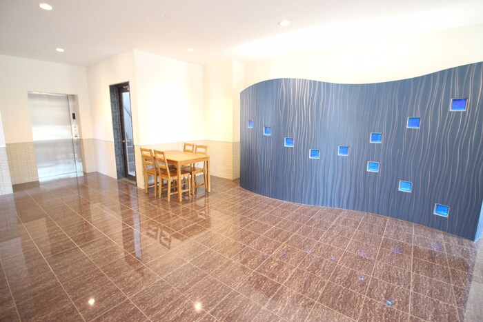 STUDIO KANAREBASHIの物件外観写真