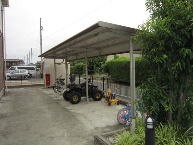 サンファ－レ里小牧の物件外観写真