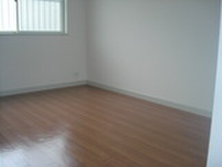 サンファ－レ里小牧の物件内観写真