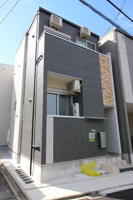 本陣テラスの物件外観写真