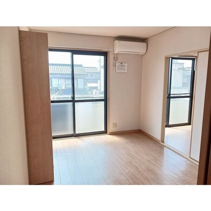 ハイツプ－ドルの物件内観写真