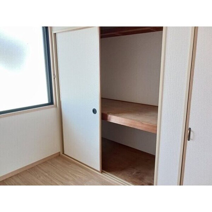 ハイツプ－ドルの物件内観写真