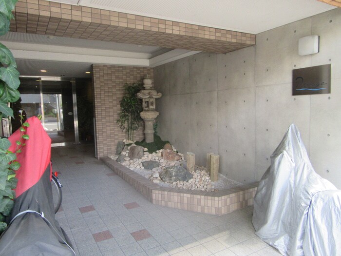 リバ－ジュの物件外観写真