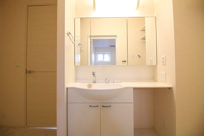 ＰＲＥＭＩＥＲ　ＶＩＯＬＥＴの物件内観写真