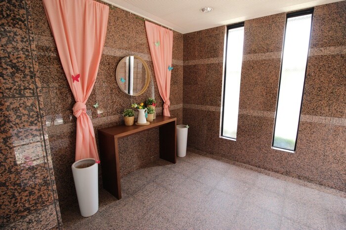 黎明マンションの物件外観写真