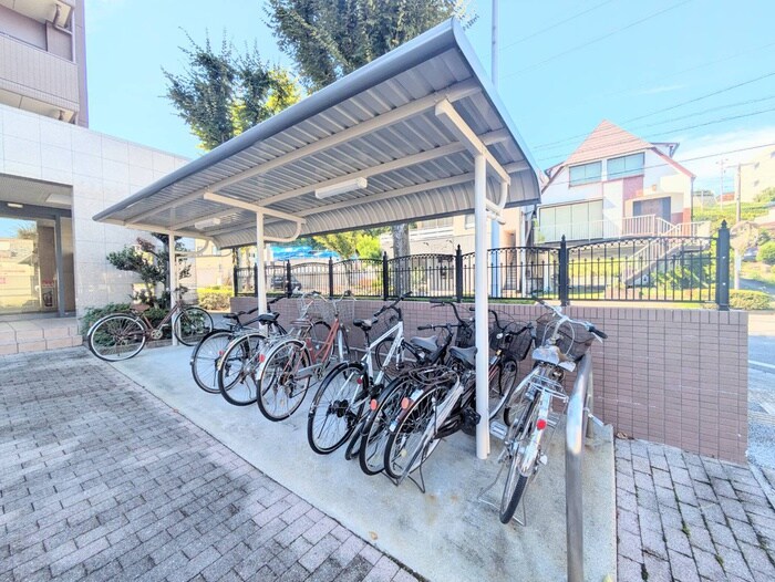 けやき通りの物件外観写真