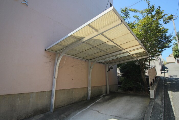 信和元町ハウスの物件外観写真