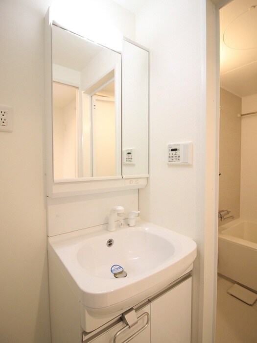 リシュドール名駅南の物件内観写真