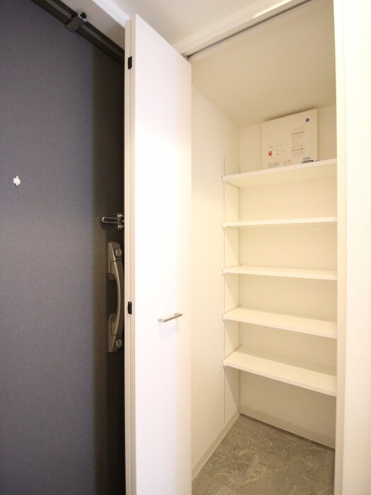 リシュドール名駅南の物件内観写真