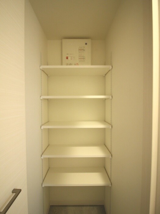 リシュドール名駅南の物件内観写真