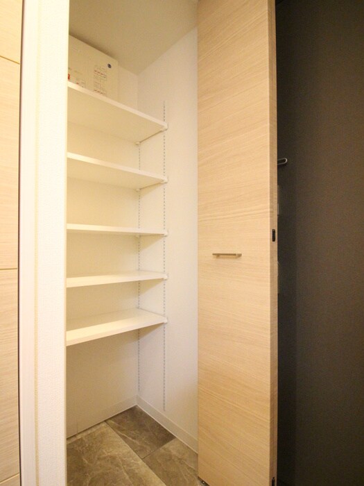 リシュドール名駅南の物件内観写真