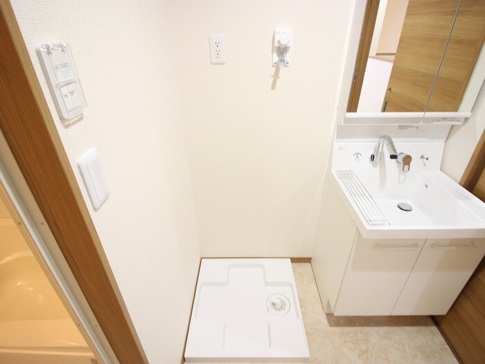 ＳＵＥＨＩＲＯ　ＢＡＳＥの物件内観写真